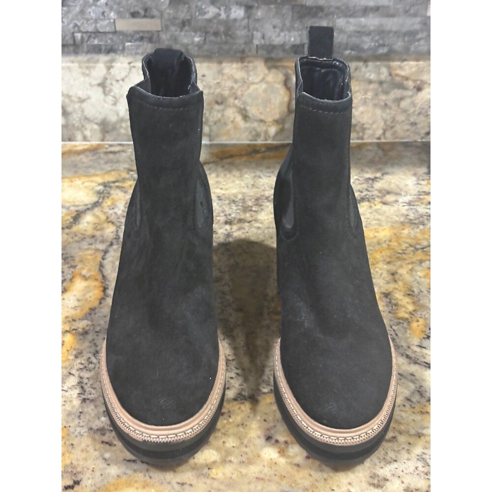 Steve Madden Black Suede Platform Chelsea Booties – Women's Size 8M NWOT